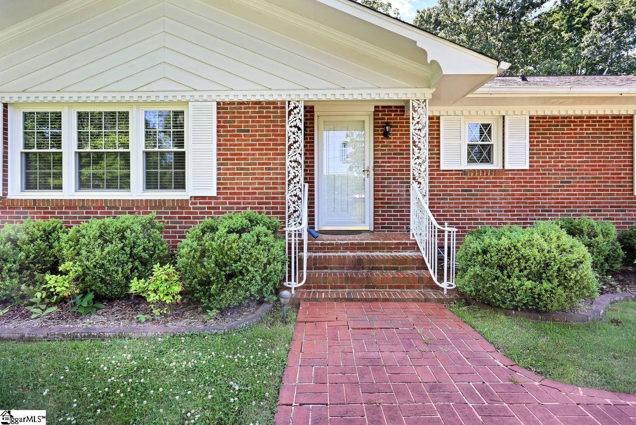 14 State Rd S-23-591 Greenville, SC 29617 - Photo 16 of 34 Gallery Image 16