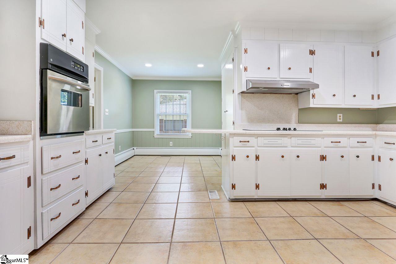 14 State Rd S-23-591 Greenville, SC 29617 - Photo 10 of 34 Gallery Image 10