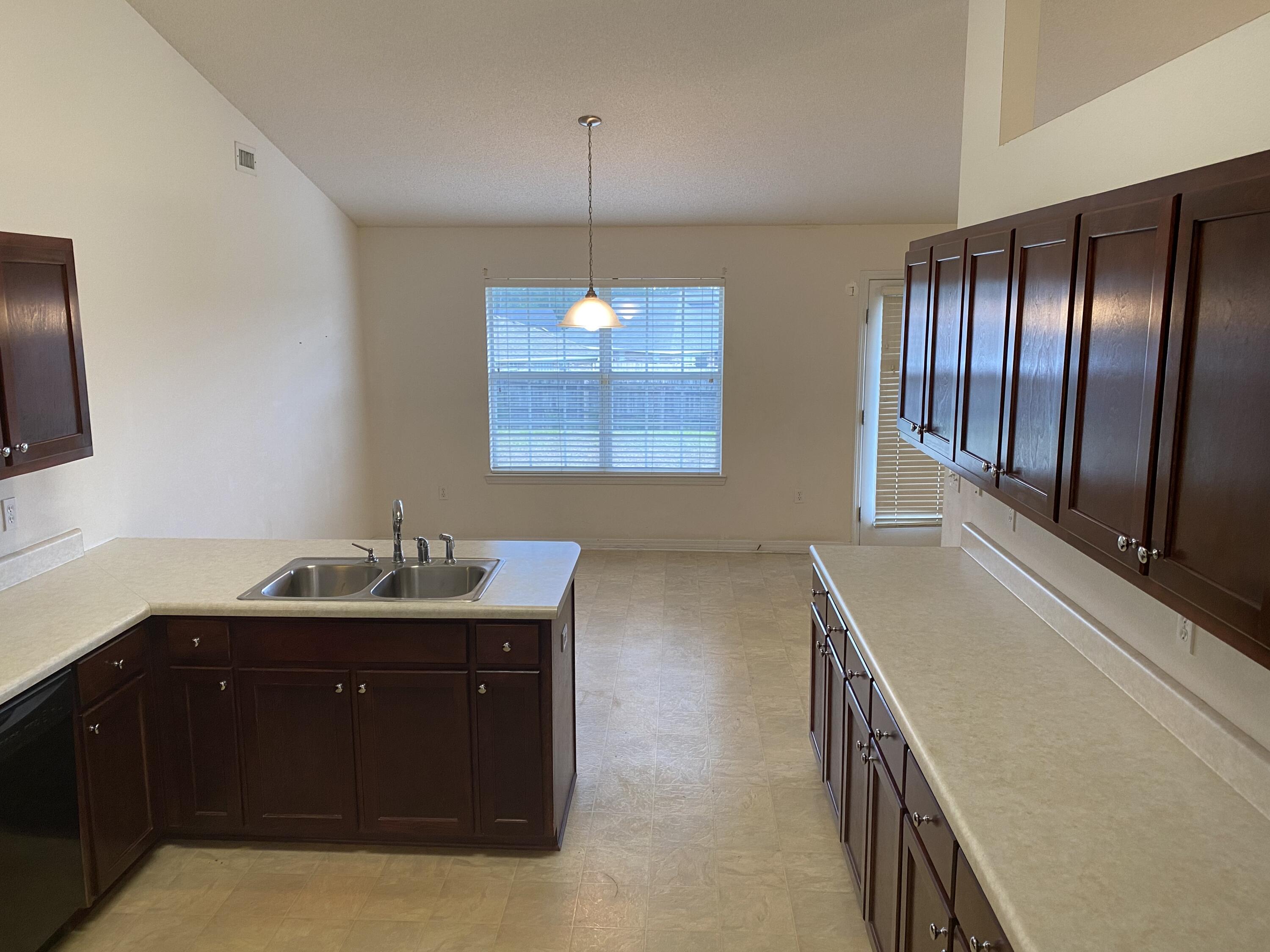 302 Sidewinder Loop Crestview, FL 32536 - Photo 7 of 22 302 sidewinder loop