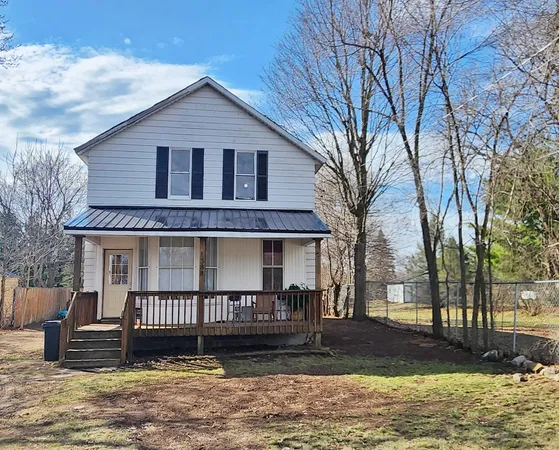 $189,900 | 1388 East Wilcox Avenue, White Cloud, MI 49349