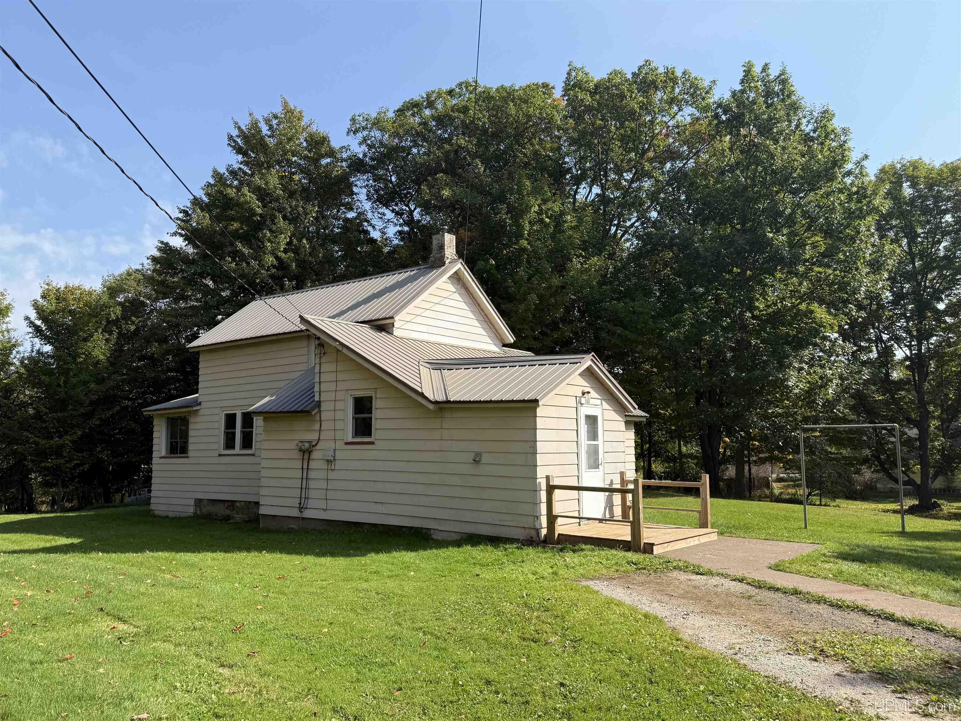 380 Pdj Road Ishpeming, MI 49849 - Photo 1 of 22 Gallery Image 1