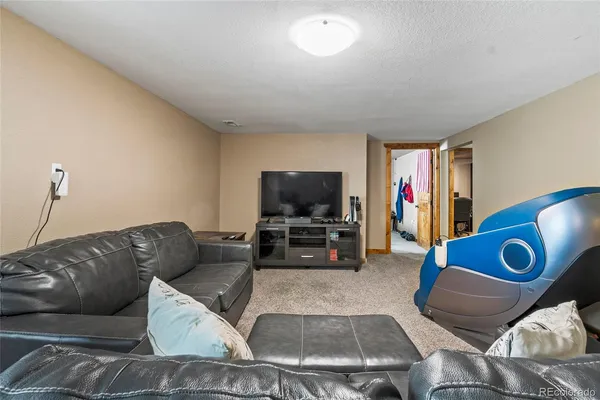 $340,000 | 950 15th Street, Burlington, CO 80807