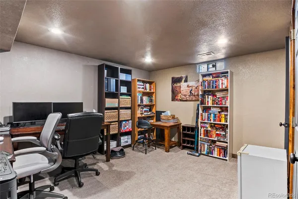 $340,000 | 950 15th Street, Burlington, CO 80807