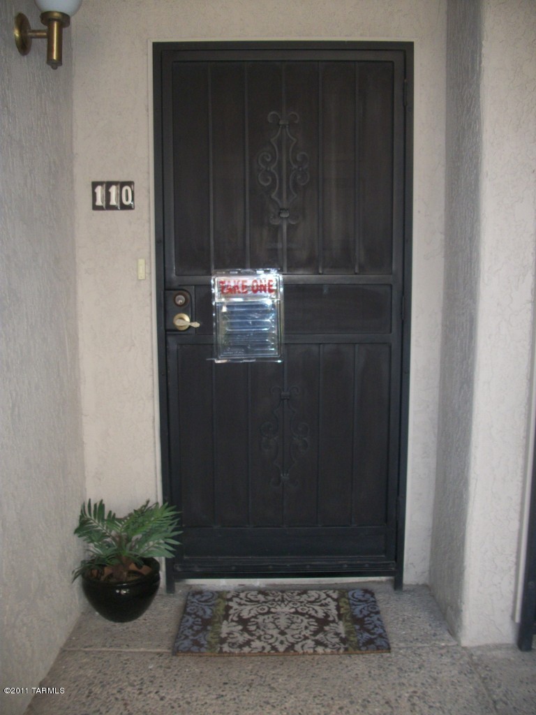 5500 North Valley View Road, Unit 110 Tucson, AZ 85718 - Photo 3 of 20
