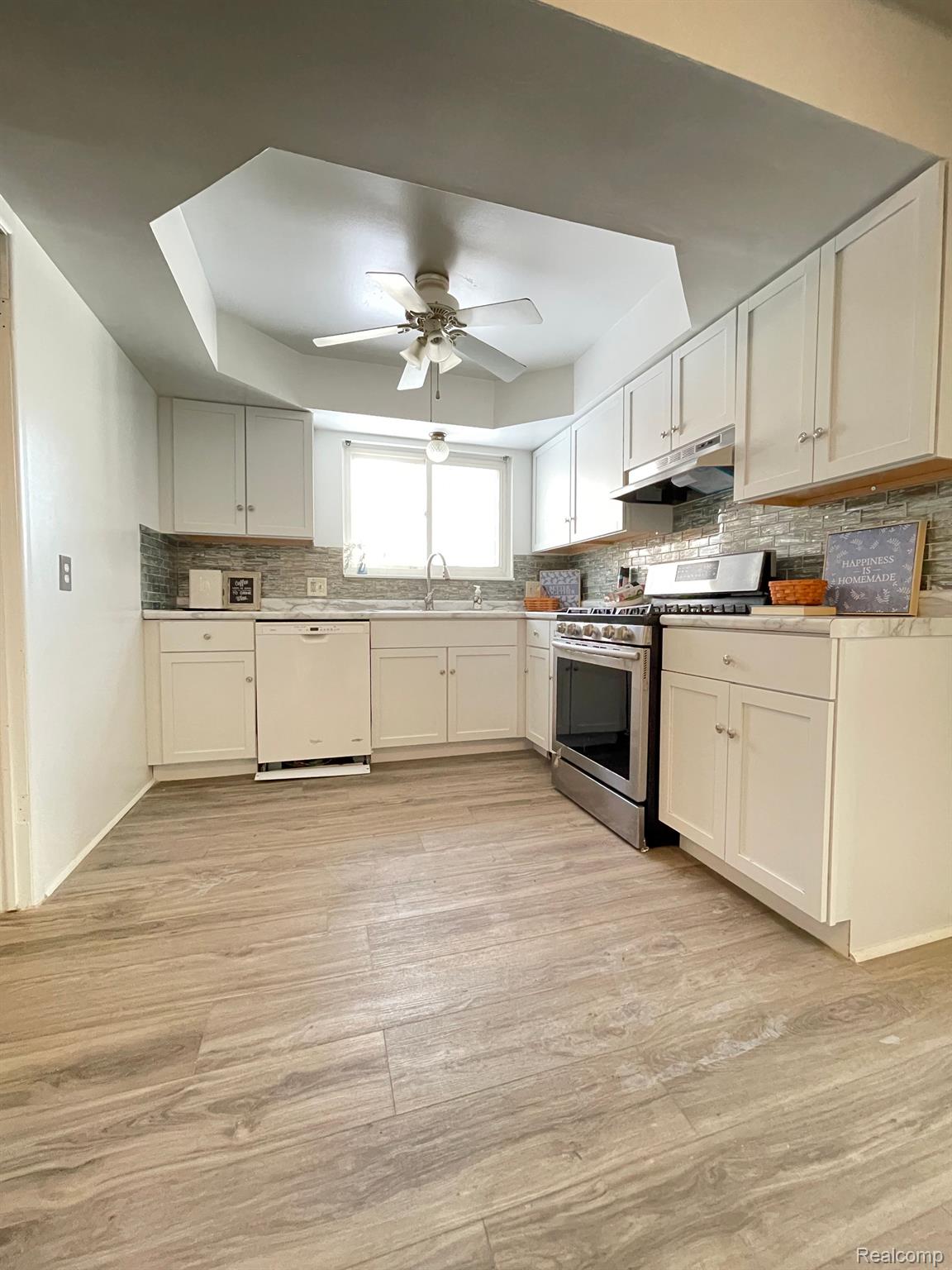 14756 East 13 Mile Road Warren, MI 48088 - Photo 16 of 62 Gallery Image 16