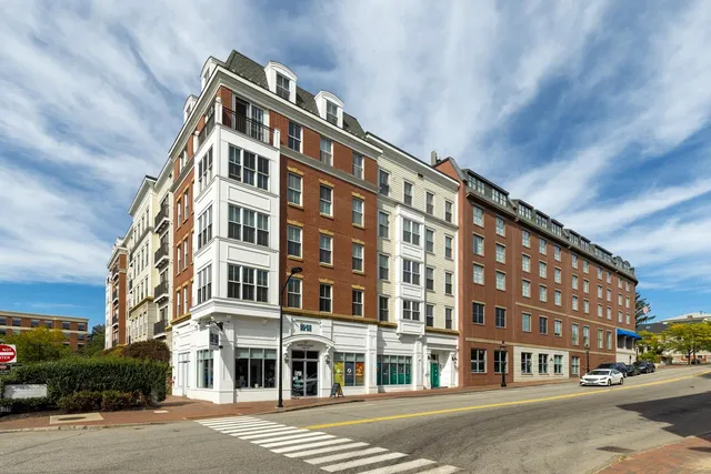 $1,200,000 | 77 Hanover Street, Unit 3, Portsmouth, NH 03801