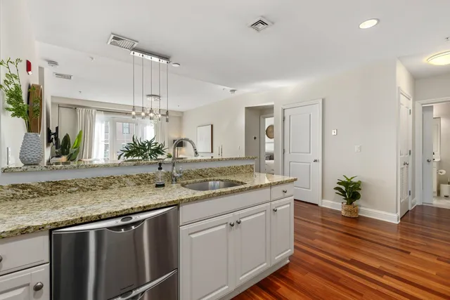 $1,200,000 | 77 Hanover Street, Unit 3, Portsmouth, NH 03801