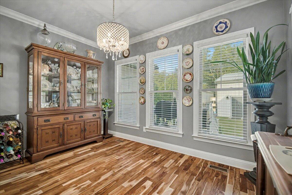 3687 Princess Pond Road Summerton, SC 29148 - Photo 21 of 80 Breakfast area