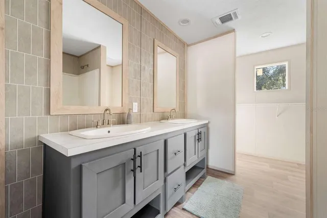 $204,900 | 528 Northeast 389th Avenue, Old Town, FL 32680