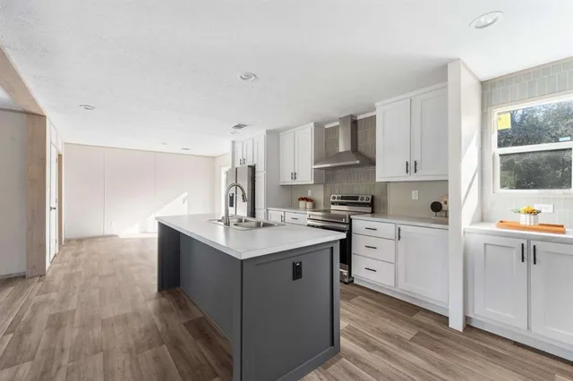 $204,900 | 528 Northeast 389th Avenue, Old Town, FL 32680