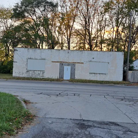$99,900 | 3905 South Walnut Street, Muncie, IN 47302