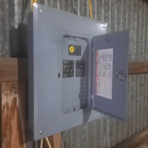 $99,900 | 3905 South Walnut Street, Muncie, IN 47302