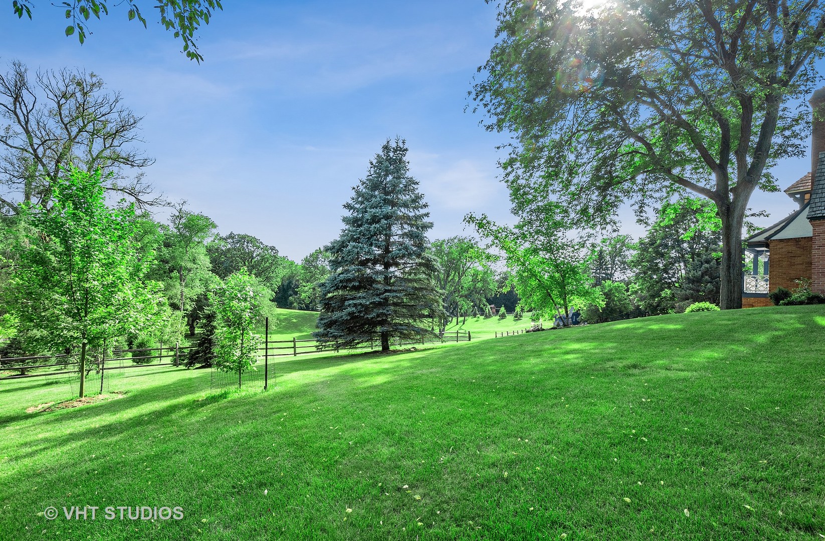 2 Far Hills Road Barrington Hills, IL 60010 - Photo 6 of 37 a view of a park with a tree in the background