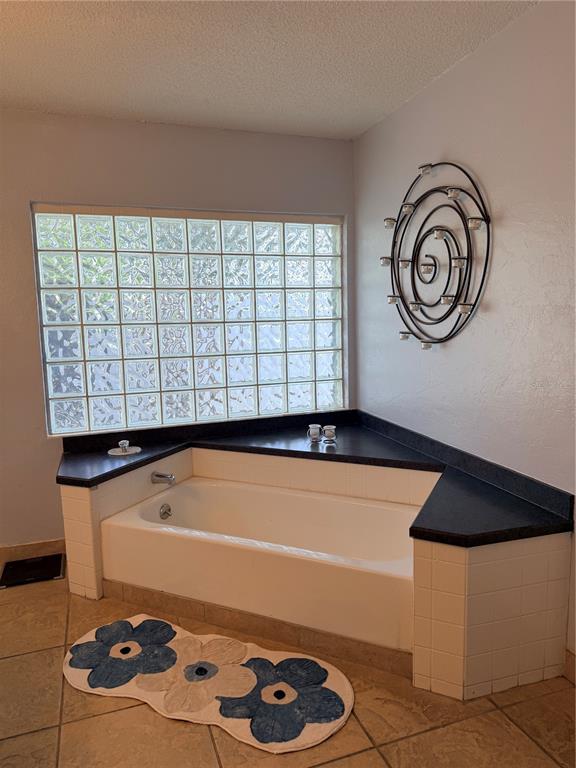 318 North Riverside Drive Edgewater, FL 32132 - Photo 8 of 34 Gallery Image 8