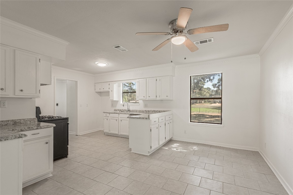 169 Sunset Drive Trinity, TX 75862 - Photo 8 of 36