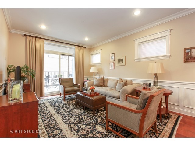 831 West George Street, Unit 1 Chicago, IL 60657 - Photo 6 of 18