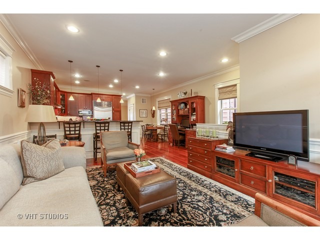 831 West George Street, Unit 1 Chicago, IL 60657 - Photo 7 of 18