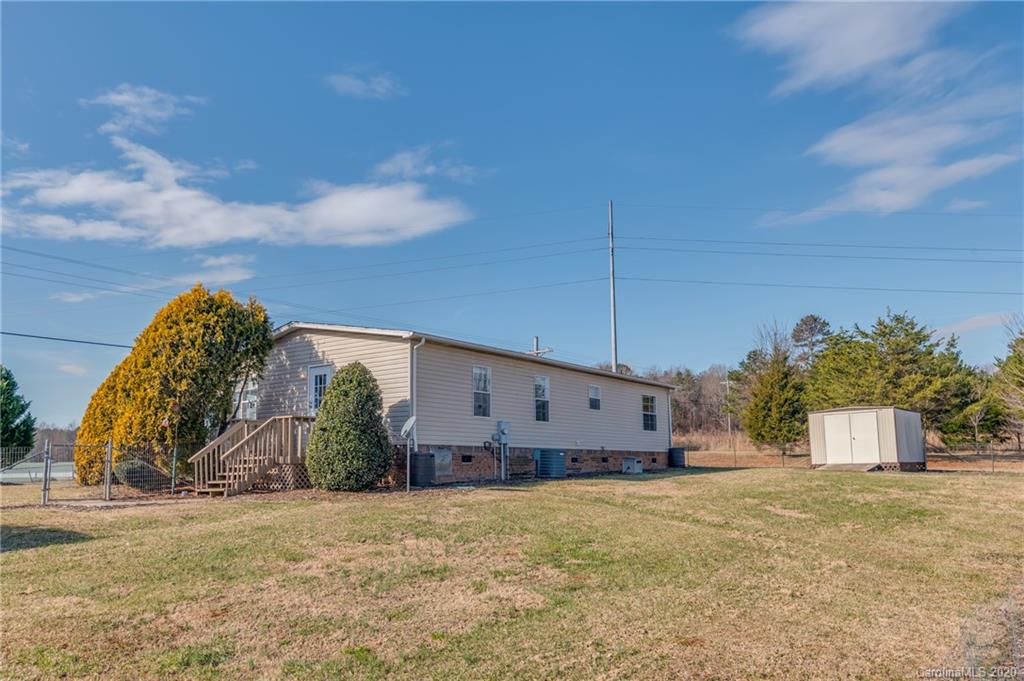 136 Rainbow Rapids Road Rutherfordton, NC 28139 - Photo 5 of 33