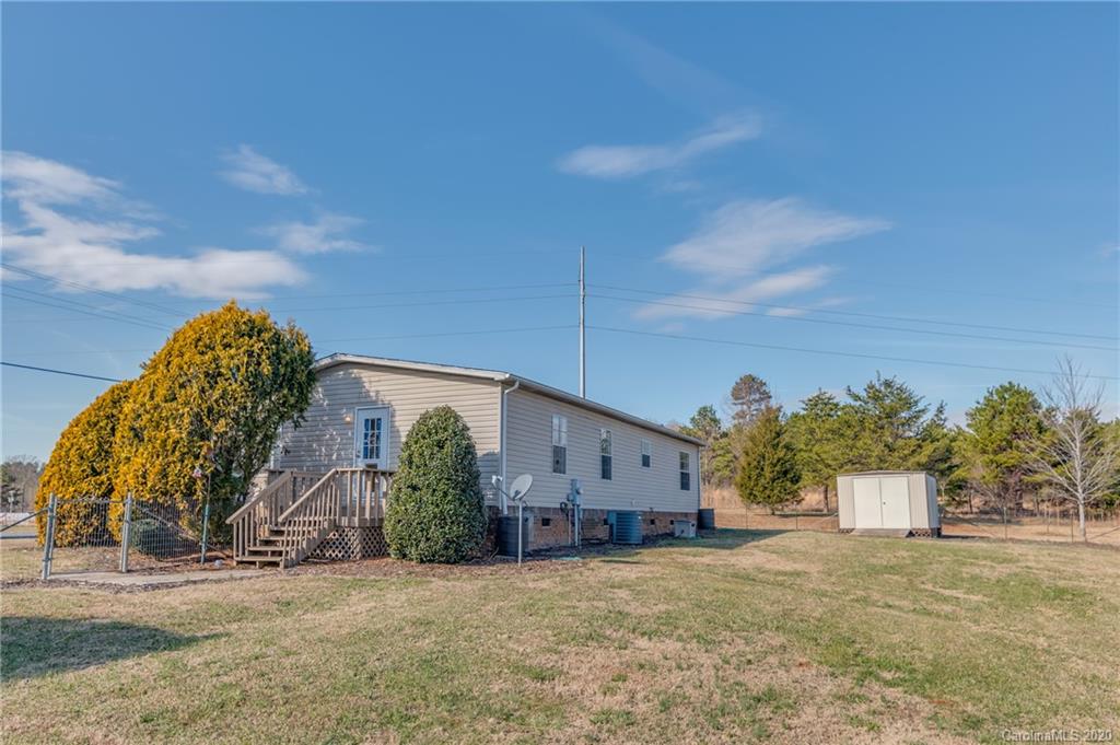 136 Rainbow Rapids Road Rutherfordton, NC 28139 - Photo 6 of 33