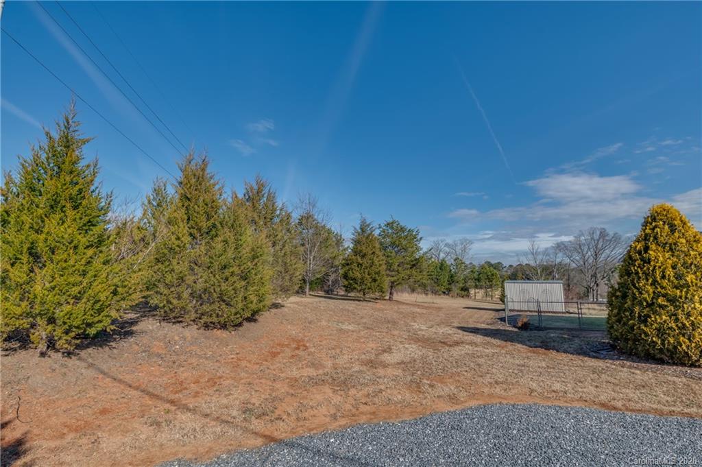 136 Rainbow Rapids Road Rutherfordton, NC 28139 - Photo 8 of 33