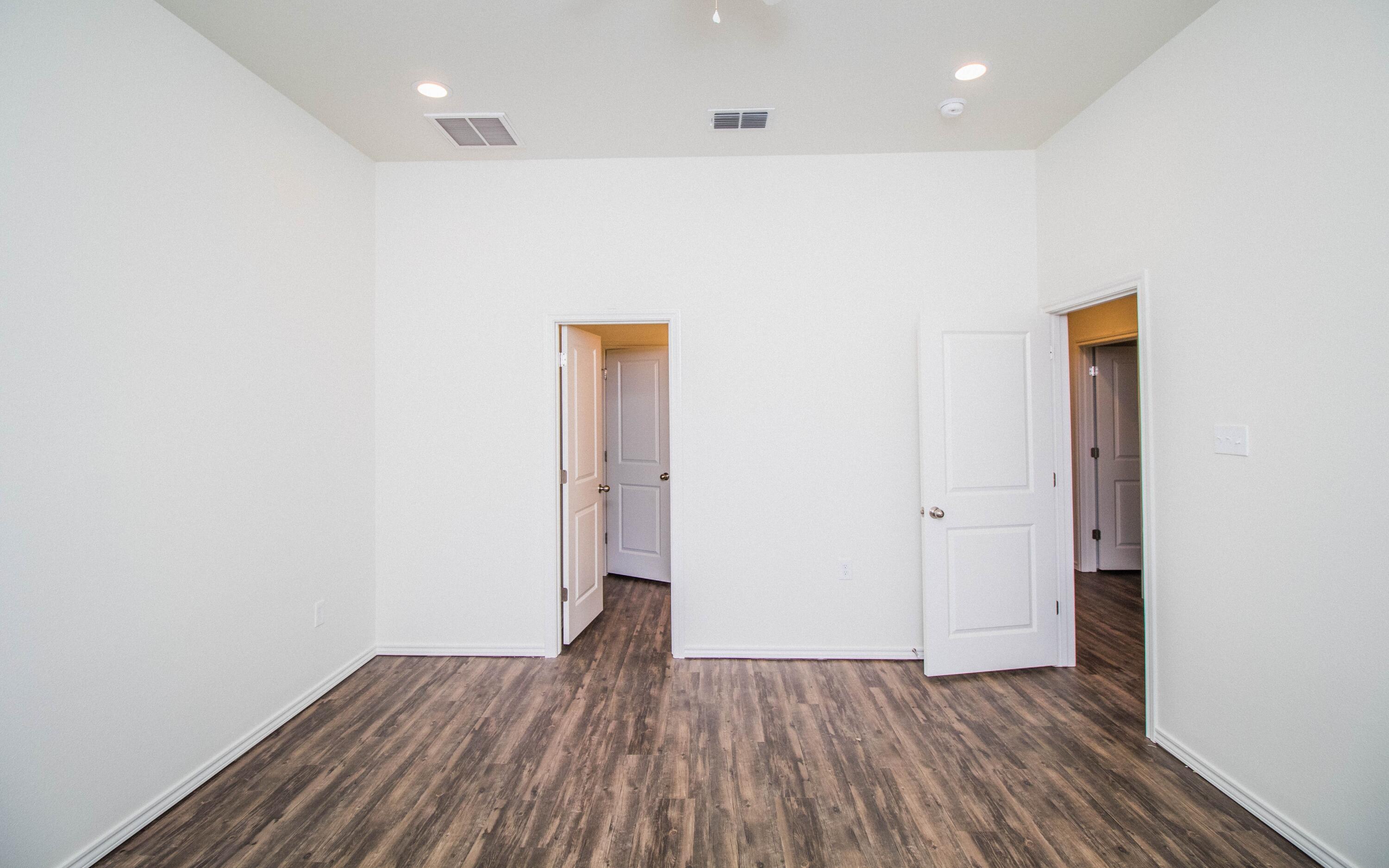 2015 102nd Street Lubbock, TX 79423 - Photo 12 of 24 Bedroom 4