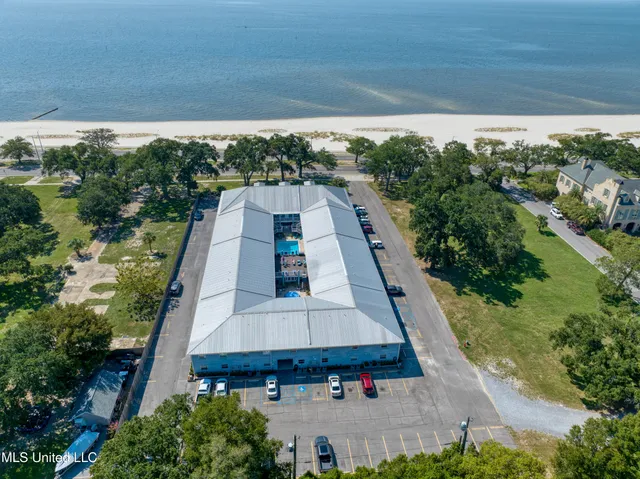 $169,900 | 1282 Beach Boulevard, Unit 118, Biloxi, MS 39530