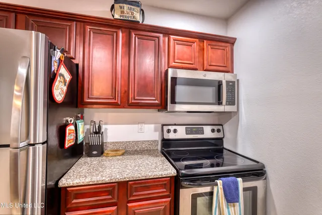 $169,900 | 1282 Beach Boulevard, Unit 118, Biloxi, MS 39530