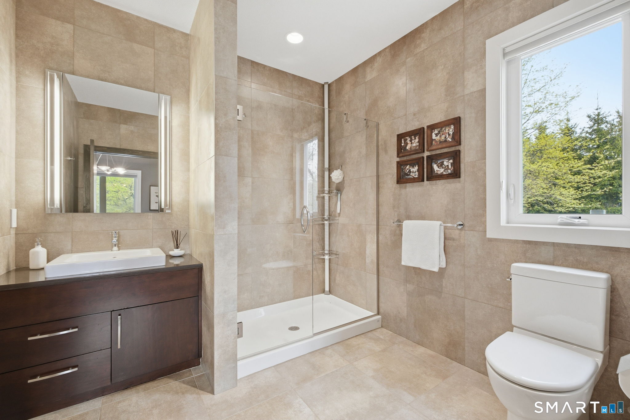 504 Deercliff Road Avon, CT 06001 - Photo 12 of 40