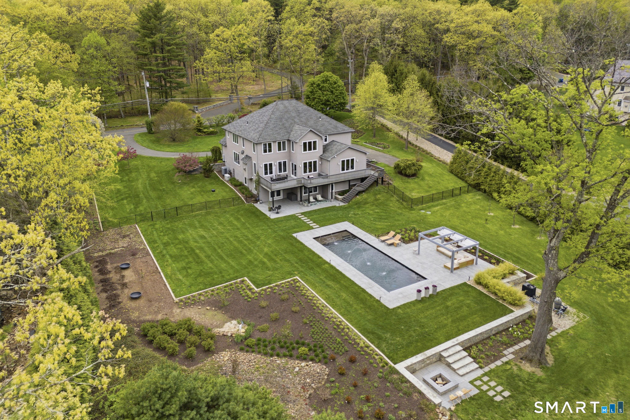 504 Deercliff Road Avon, CT 06001 - Photo 36 of 40