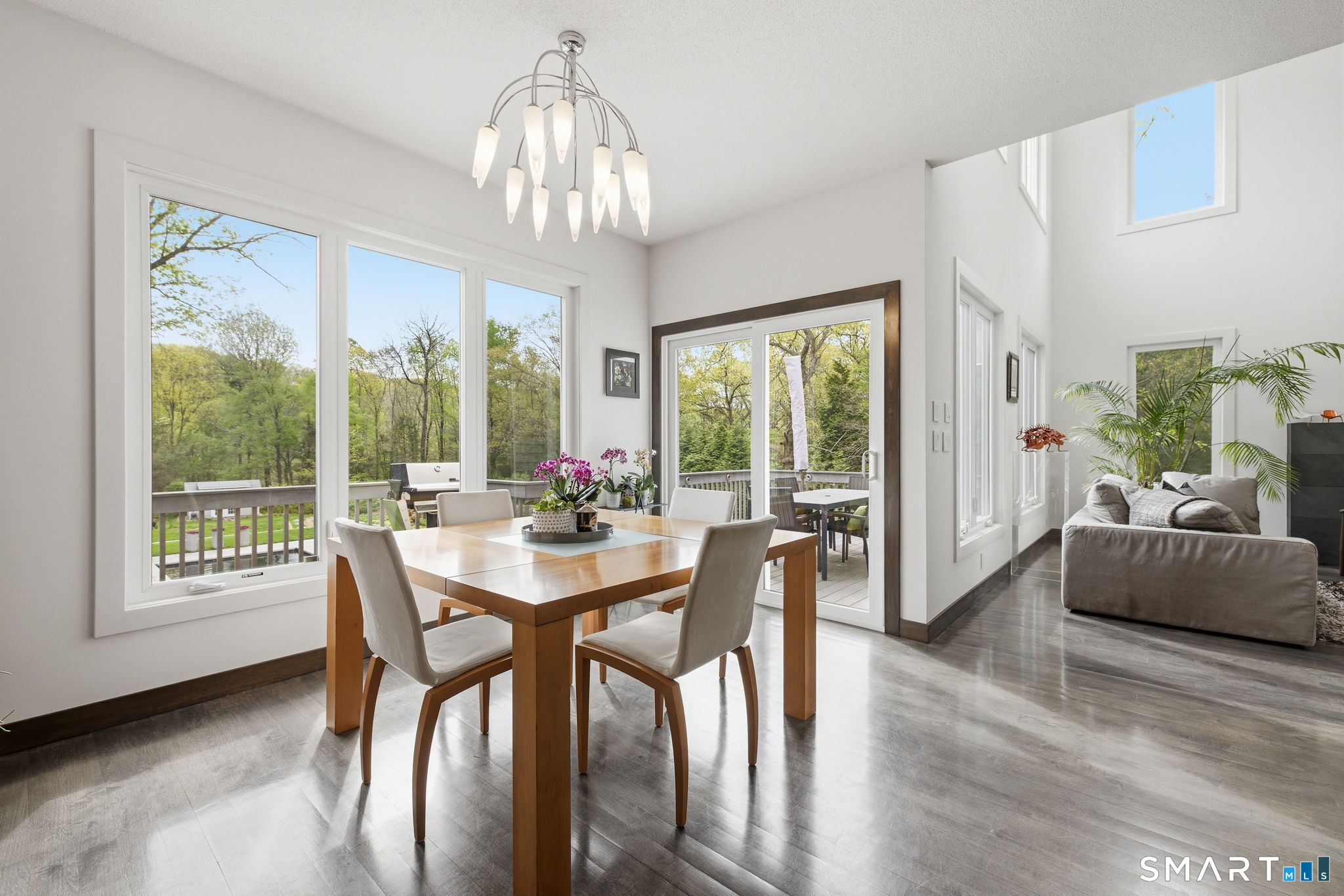 504 Deercliff Road Avon, CT 06001 - Photo 6 of 40