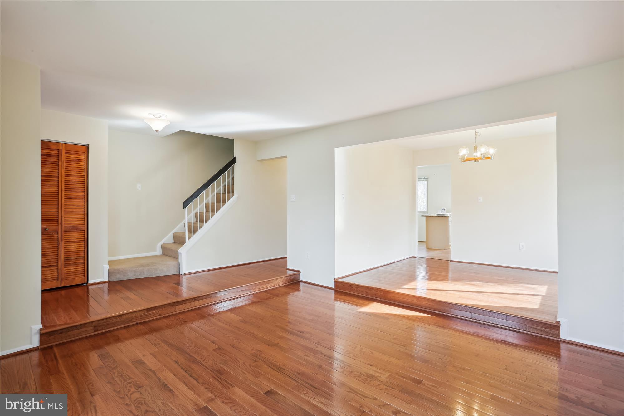 8918 Centerway Road Gaithersburg, MD 20879 - Photo 8 of 36 Hardwoods install 9 years ago