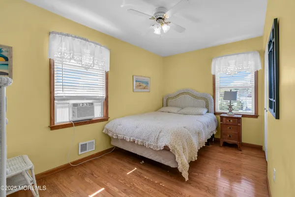 $3,500 | 143 Lake Avenue, Manasquan, NJ 08736