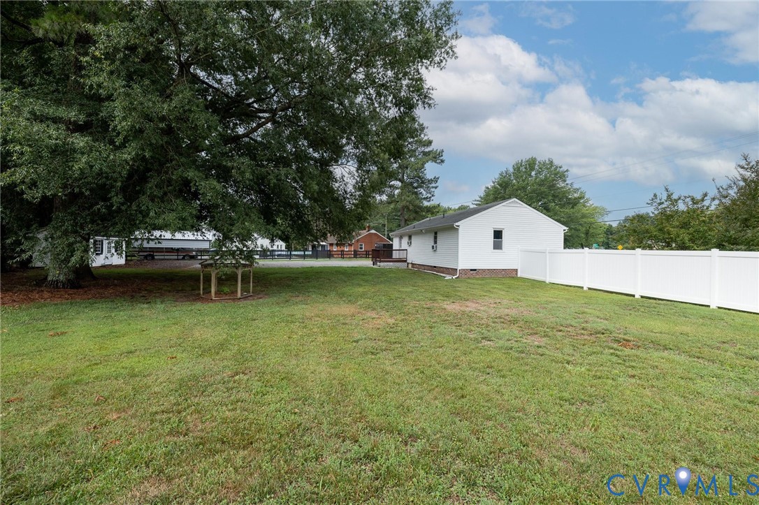 8428 Atlee Road Mechanicsville, VA 23116 - Photo 7 of 31