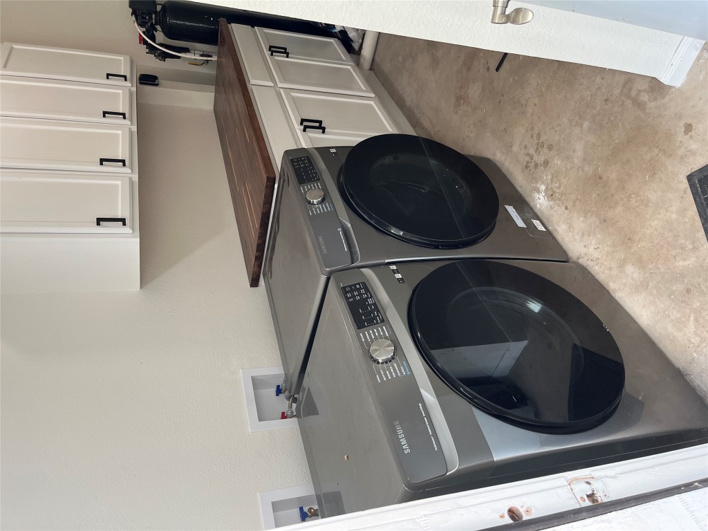 7705 Debbie Drive, Unit B Volente, TX 78641 - Photo 9 of 12