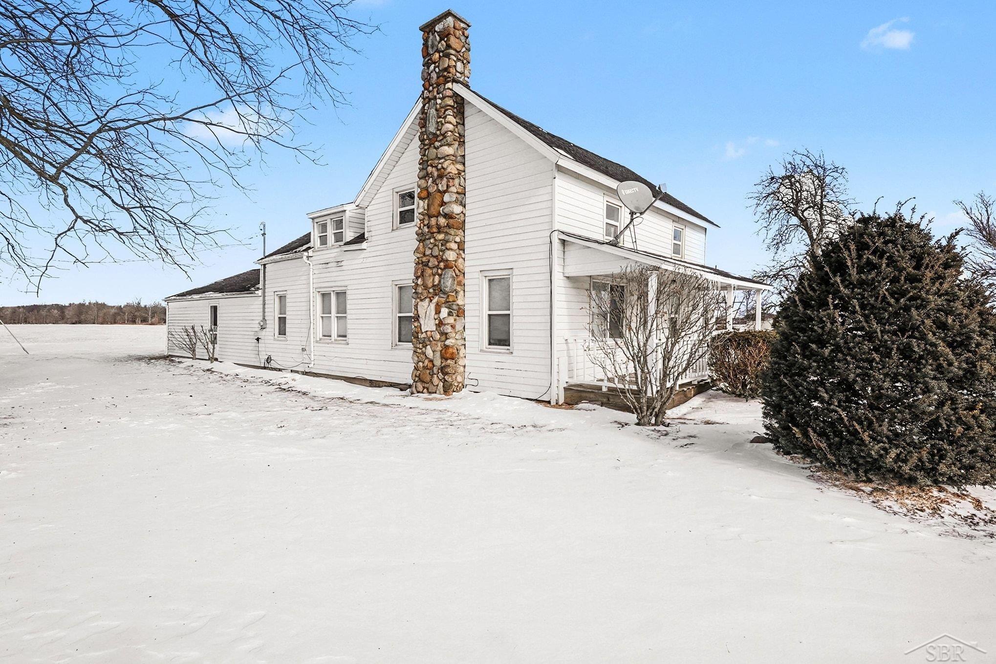 4500 Peet Road Chesaning, MI 48616 - Photo 4 of 23 50198538-801ecf16-6c1d-4eb4-bddf-284e3c66174f.JPG
