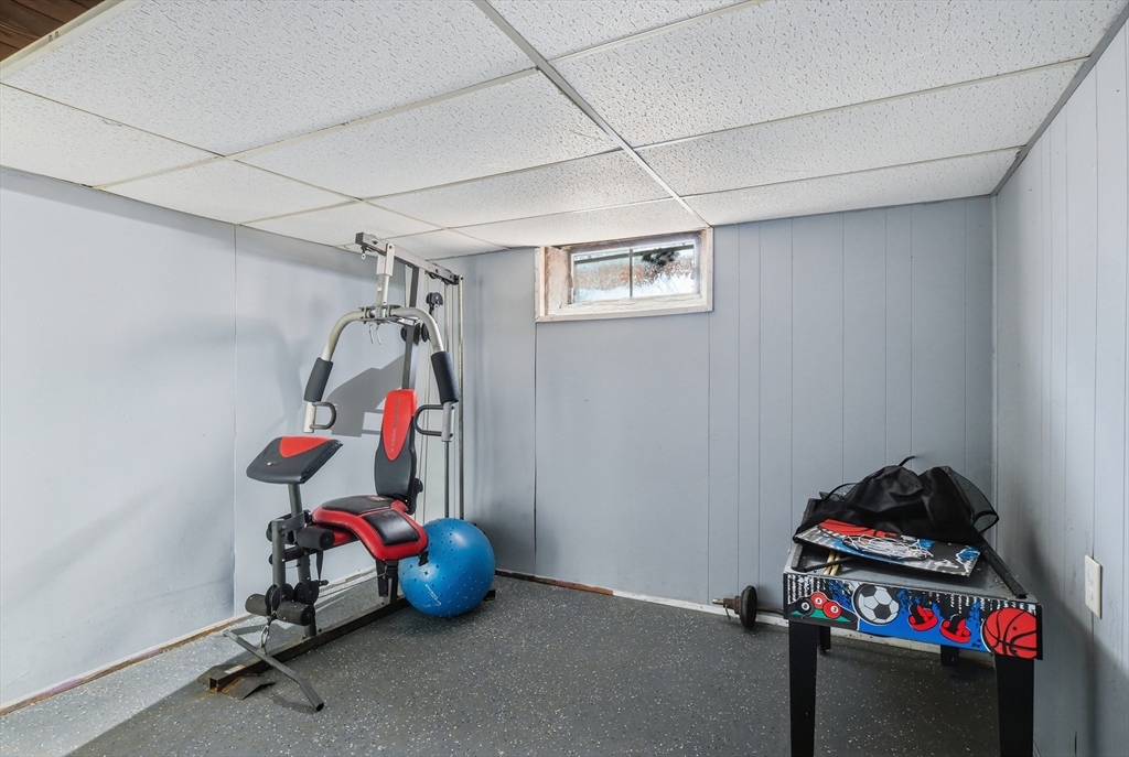 11 Cheyenne Road Springfield, MA 01109 - Photo 22 of 26