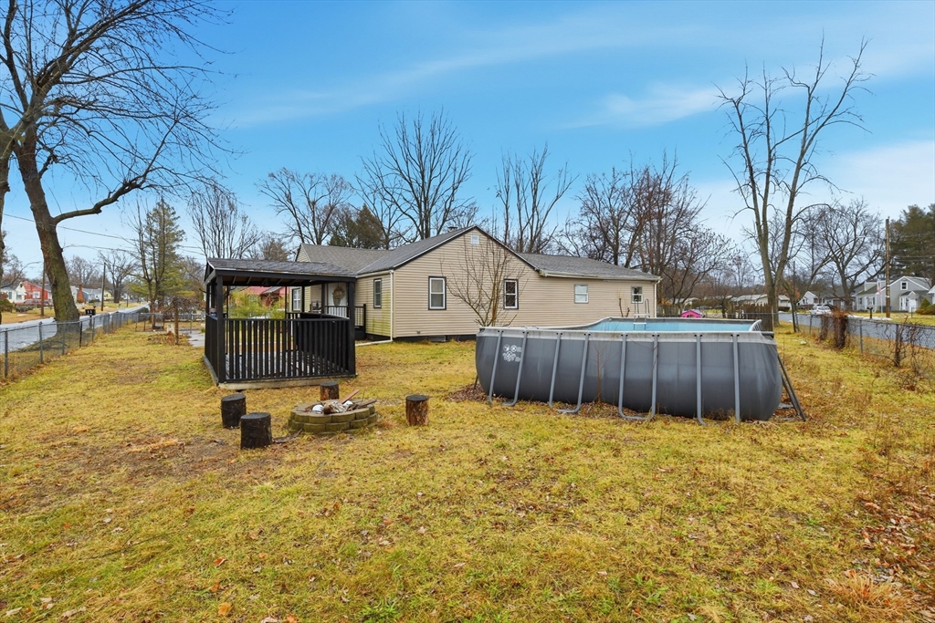 11 Cheyenne Road Springfield, MA 01109 - Photo 25 of 26