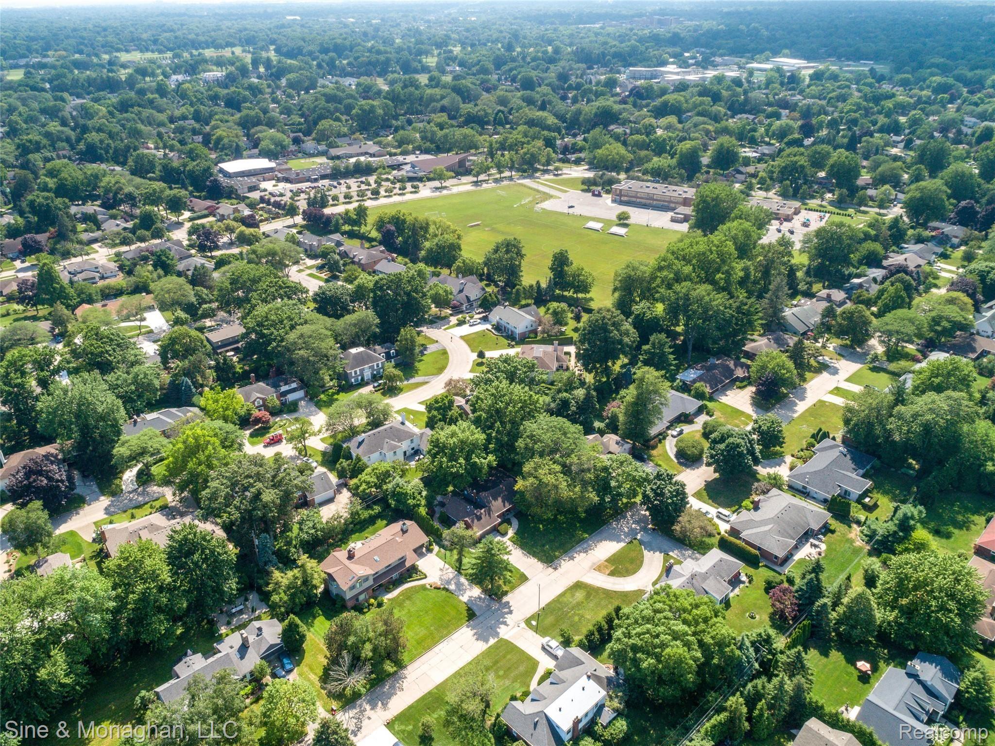 55 Shoreham Road Grosse Pointe, MI 48236 - Photo 84 of 85 55 Shoreham (13 of 15).jpg