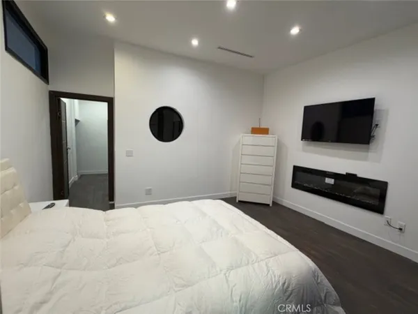 $22,500 | 9987 Reevesbury Drive, Beverly Hills, CA 90210