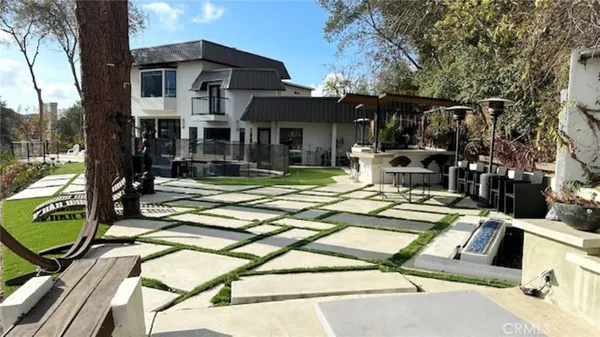$22,500 | 9987 Reevesbury Drive, Beverly Hills, CA 90210