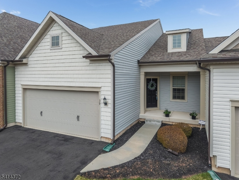 39 Redmon Road Flemington, NJ 08822 - Photo 1 of 50