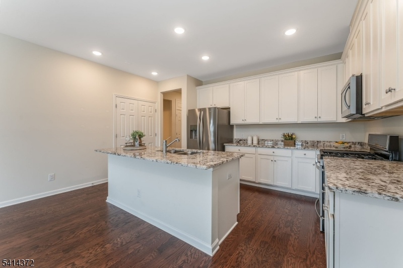 39 Redmon Road Flemington, NJ 08822 - Photo 15 of 50