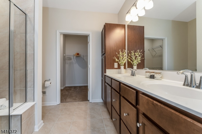 39 Redmon Road Flemington, NJ 08822 - Photo 7 of 50