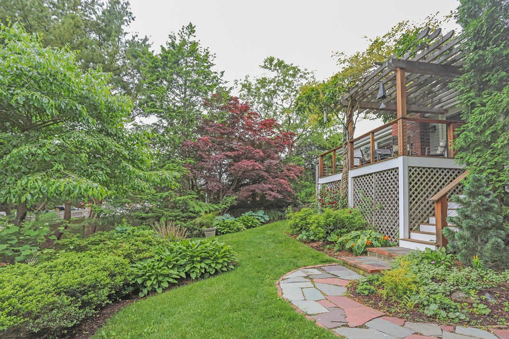 12 Waterside Road Marblehead, MA 01945 - Photo 2 of 20