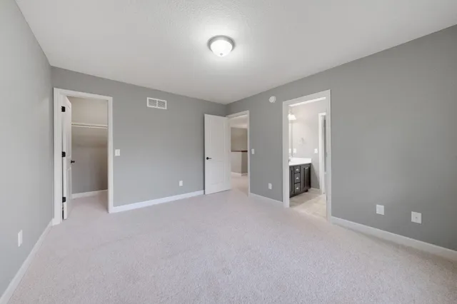 $895,000 | 16810 51st Place North, Plymouth, MN 55446