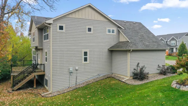 $895,000 | 16810 51st Place North, Plymouth, MN 55446