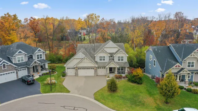 $895,000 | 16810 51st Place North, Plymouth, MN 55446