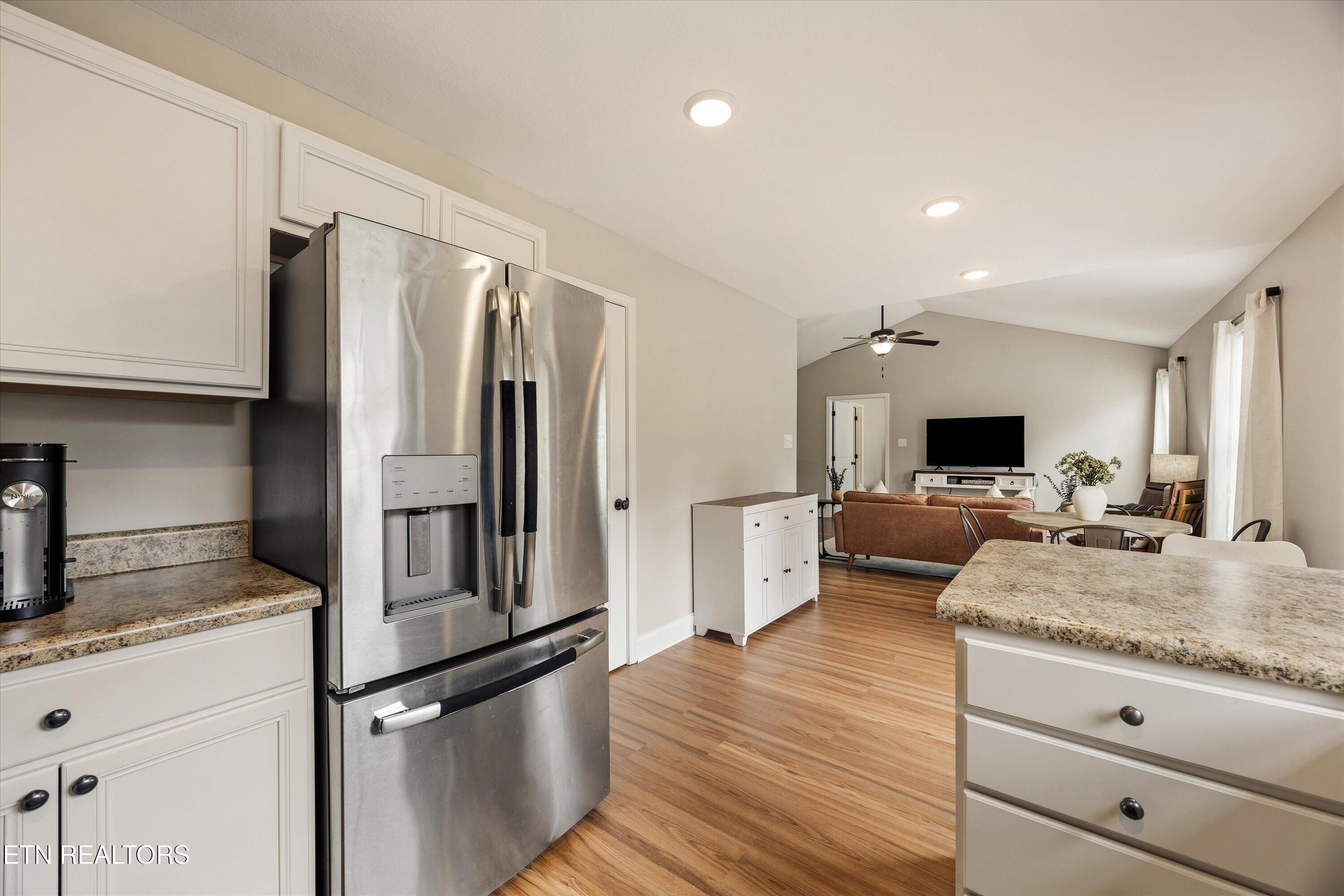 7931 Poplar Grove Lane Powell, TN 37849 - Photo 14 of 39 Kitchen