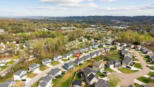 $395,000 | 7931 Poplar Grove Lane, Powell, TN 37849