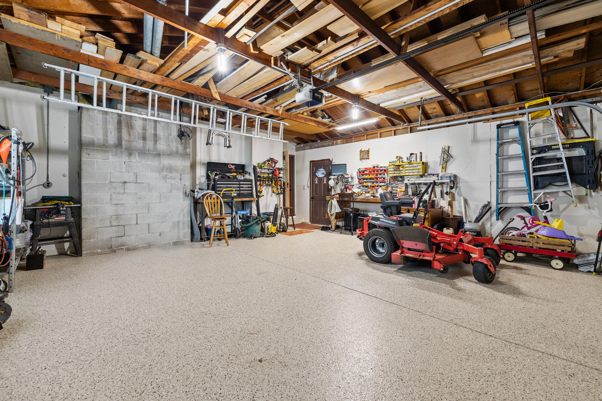 W250S4461 Center Road Waukesha, WI 53189 - Photo 36 of 36 Garage